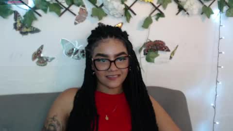dark_flama online show from April 24, 12:02 am