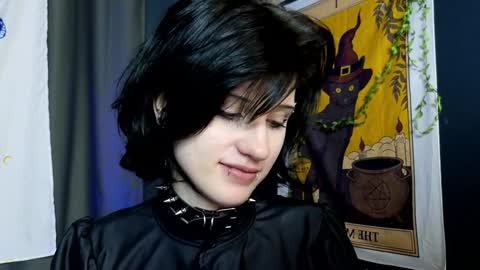 Snapshot of dark_vamp_ chatting on January 22, 10:28 pm Vamp online show from January 22, 10:28 pm
