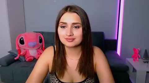 Amelie online show from June 11, 4:37 pm