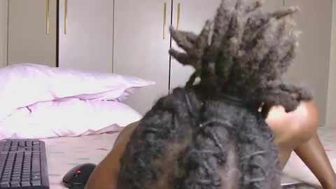 darling_dee online show from March 25, 4:32 pm