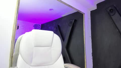 Darling online show from February 28, 10:39 pm