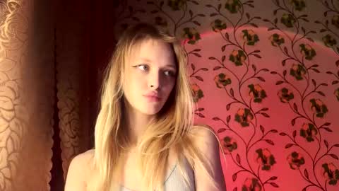 D online show from February 22, 3:02 pm