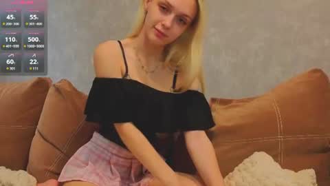 DarslyCat online show from July 28, 6:11 am