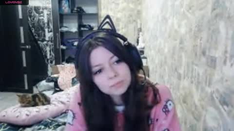 Alice online show from November 29, 10:30 am