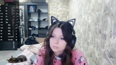 Alice online show from December 1, 9:02 am