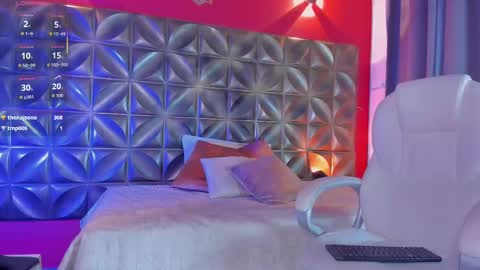 Dayanne online show from October 5, 1:32 am