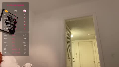 dayqueen1 online show from February 20, 9:11 am