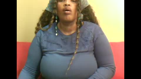 ddboobsnipples online show from May 31, 12:11 pm