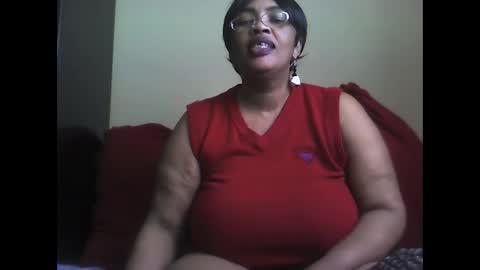 ddboobsnipples online show from October 31, 1:15 pm