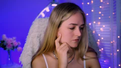 Debora online show from September 13, 9:39 am