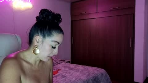 DeboraMom online show from March 30, 11:48 pm