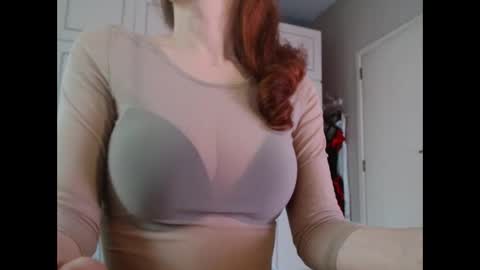 Snapshot of deessedivine chatting on February 13, 3:03 pm KamiDevi online show from February 13, 3:03 pm