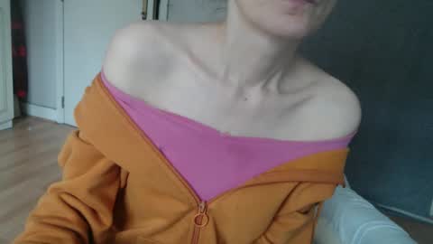 Snapshot of deessedivine chatting on October 12, 3:03 pm KamiDevi online show from October 12, 3:03 pm