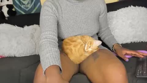 deli_la online show from February 3, 6:40 am