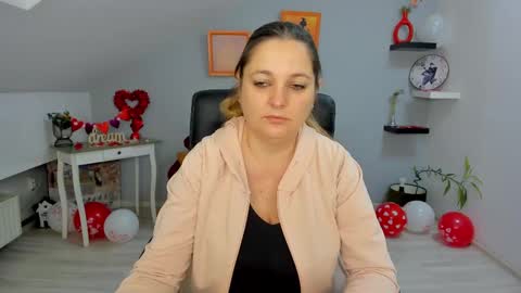 DeliciousLolly online show from February 18, 4:15 am