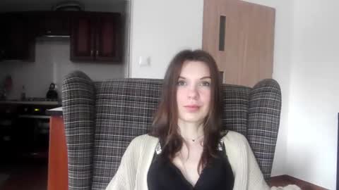 Aurora online show from February 3, 7:40 am