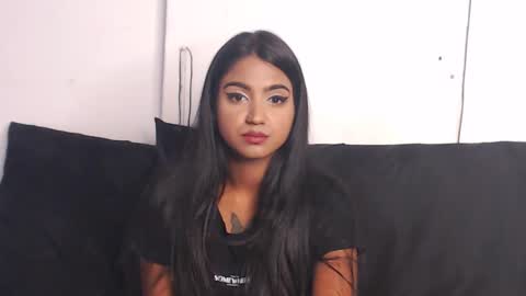 Snapshot of delilah_blazee chatting on February 19, 12:44 pm Delilah Blaze online show from February 19, 12:44 pm