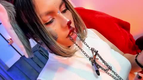 della online show from April 3, 9:13 pm