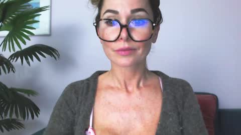 delilah_sweet online show from July 21, 4:30 pm