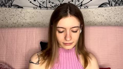 Sia online show from February 26, 12:48 pm