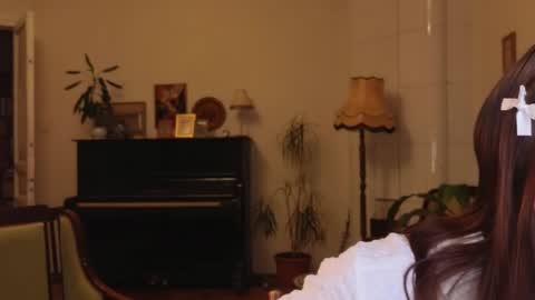 Delora online show from December 24, 5:55 pm