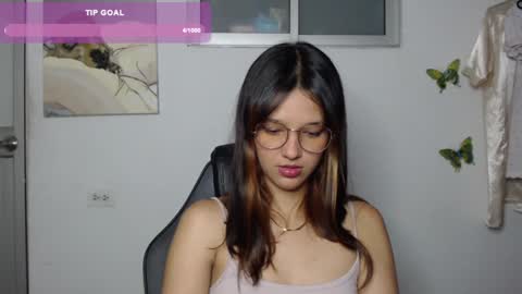 Snapshot of denis_sweet_ chatting on January 23, 12:25 am denis online show from January 23, 12:25 am