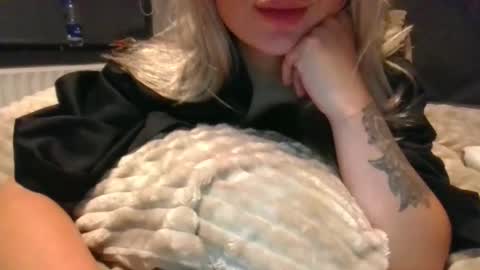 denise433470 online show from September 22, 7:01 pm