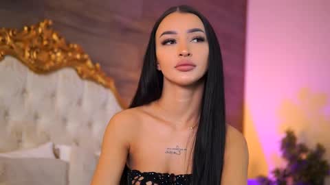 denisedevilles online show from March 4, 10:57 am