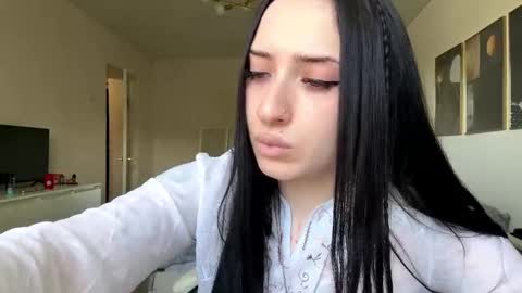 Kira online show from May 17, 10:36 am