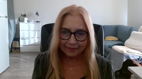 Snapshot of desiresofia chatting on February 22, 2:38 pm S O F I A online show from February 22, 2:38 pm