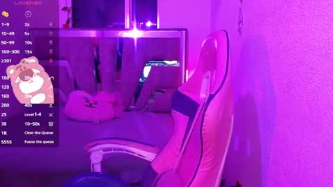destinya_ online show from June 19, 12:08 pm