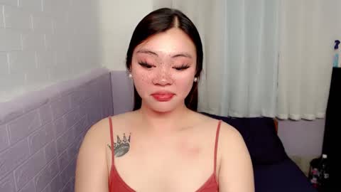 Snapshot of destinyroxie chatting on February 16, 2:43 pm ROXIE online show from February 16, 2:43 pm