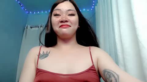 Snapshot of destinyroxie chatting on December 25, 5:05 am ROXIE online show from December 25, 5:05 am
