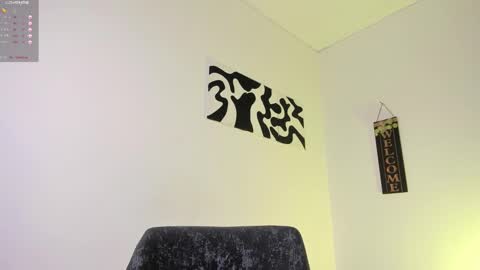 desty_y online show from November 1, 3:32 am