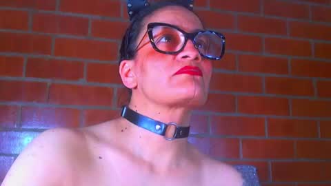 devil_taylorx online show from July 14, 1:28 am
