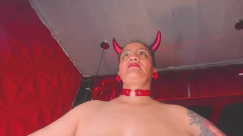 devil_taylorx online show from October 9, 6:12 pm