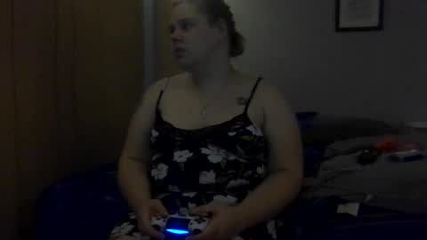 devykitten online show from March 10, 5:43 am