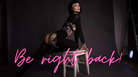 dgtlgrl online show from May 20, 3:09 pm