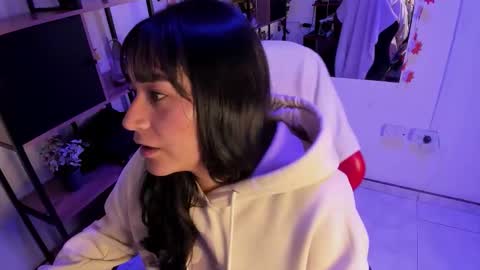 dhaniela naugthy online show from January 14, 10:15 pm