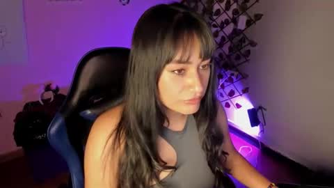 dhaniela naugthy online show from November 10, 7:53 pm