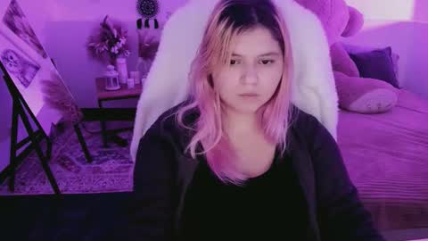 Dia online show from March 14, 8:21 pm