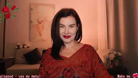 Diana DeLua online show from November 8, 4:45 pm