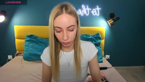 Snapshot of diana_garrett chatting on January 26, 8:46 am Diana  online show from January 26, 8:46 am