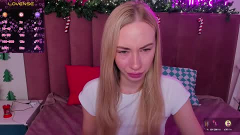 Snapshot of diana_garrett chatting on December 28, 1:50 am Diana  online show from December 28, 1:50 am