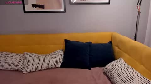 Snapshot of diana_garrett chatting on September 26, 1:47 am Diana  online show from September 26, 1:47 am