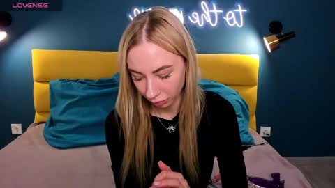 Snapshot of diana_garrett chatting on January 24, 8:55 am Diana  online show from January 24, 8:55 am