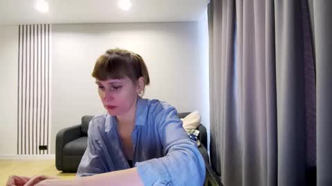 Snapshot of diana_meridor chatting on February 26, 7:12 am diana_meridor online show from February 26, 7:12 am