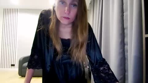 Snapshot of diana_meridor chatting on February 2, 10:39 pm diana_meridor online show from February 2, 10:39 pm