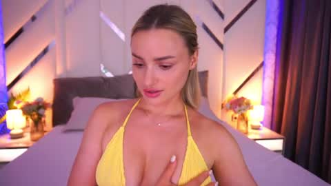 diana_nova online show from July 28, 2:05 pm