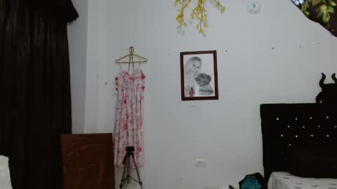 diana_o1 online show from May 27, 1:19 pm